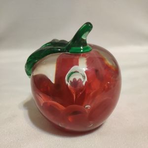 VTG 1977 St Clair Paperweight Apple With Controlled Bubble Green Stem Red Flower